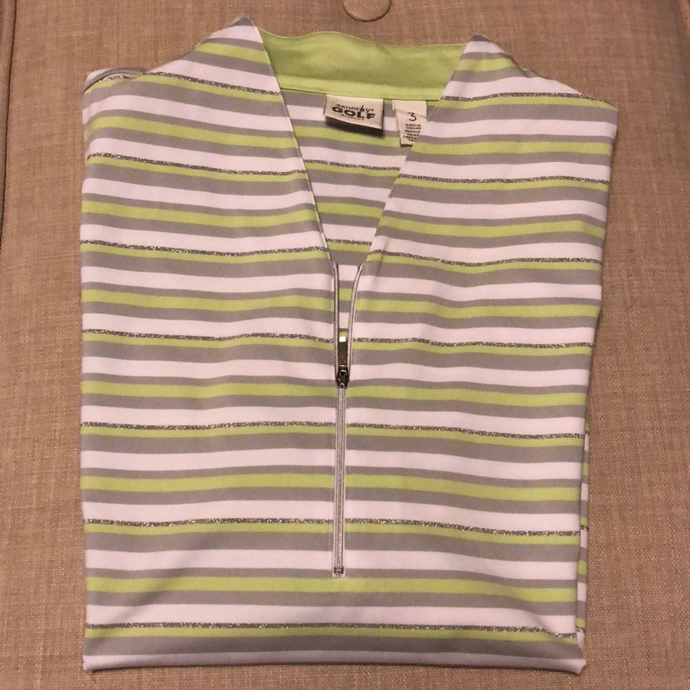 ❌SOLD❌ Awesome Chico’s athletic zip top!